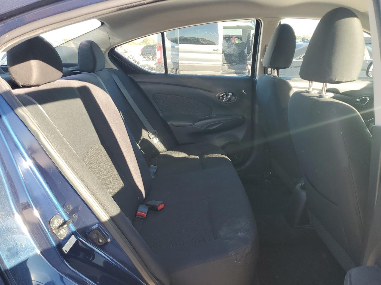 2013 Nissan Versa - Image 10
