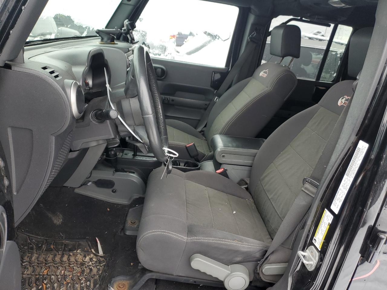 2010 Jeep Wrangler - Image 7