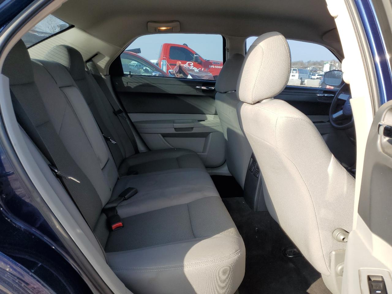 2006 Chrysler 300 VIN: 2C3KA43R56H366875 Lot: 85166904