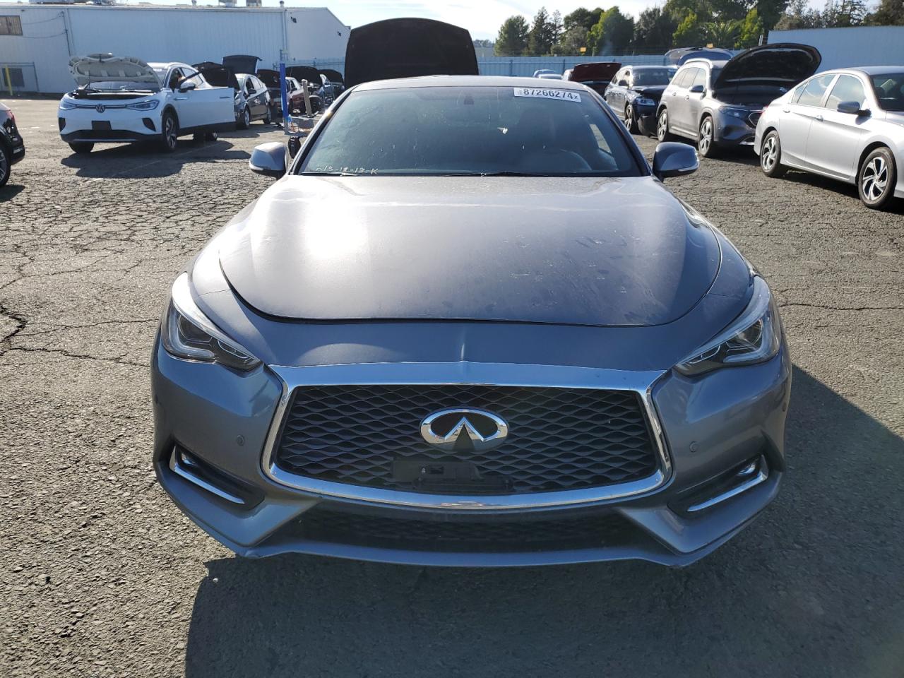 2018 Infiniti Q60 - Image 5