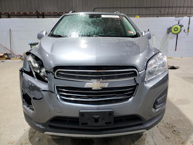 Parquets CHEVROLET TRAX 2015 Szary