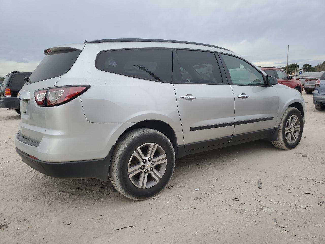 2017 Chevrolet Traverse - Image 3