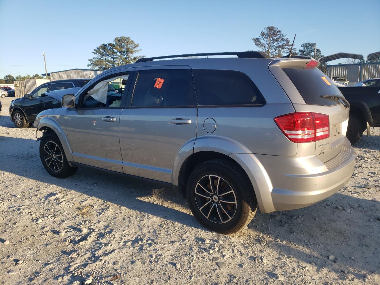 VIN 3C4PDCAB7JT521466 2018 DODGE JOURNEY no.2