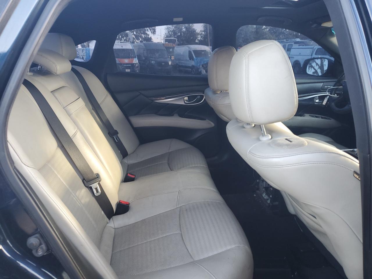 2015 Infiniti Q70 3.7 VIN: JN1BY1AP1FM540349 Lot: 84933704