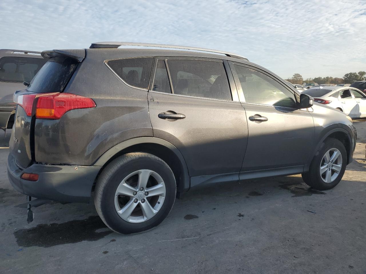 VIN JTMWFREV1DD022363 2013 TOYOTA RAV4 no.3