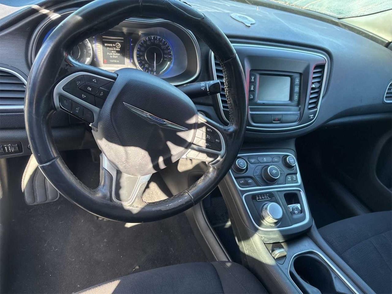 2015 Chrysler 200 - Image 9