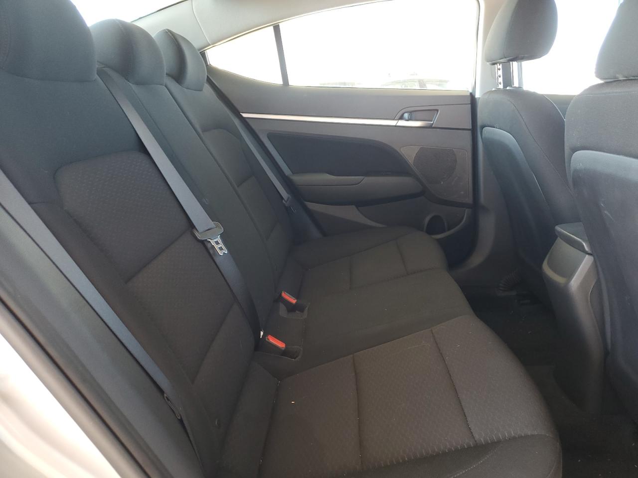 2020 Hyundai Elantra - Image 10