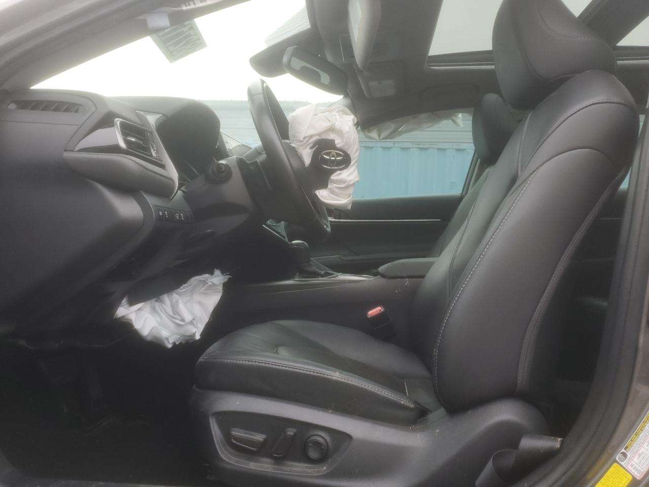 2022 Toyota Camry - Image 7