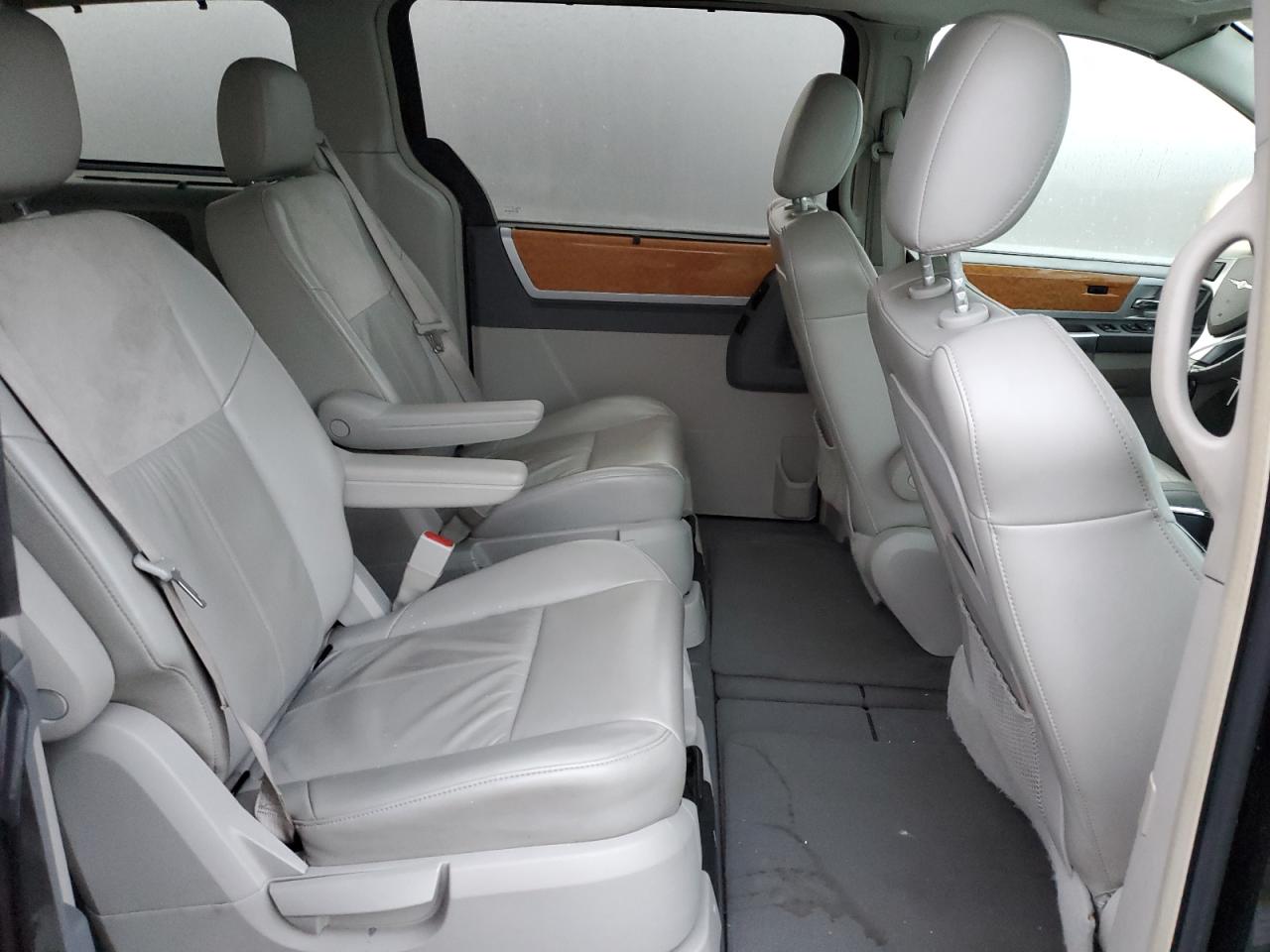 2008 Chrysler Town & Country Limited VIN: 2A8HR64X38R646632 Lot: 84767494