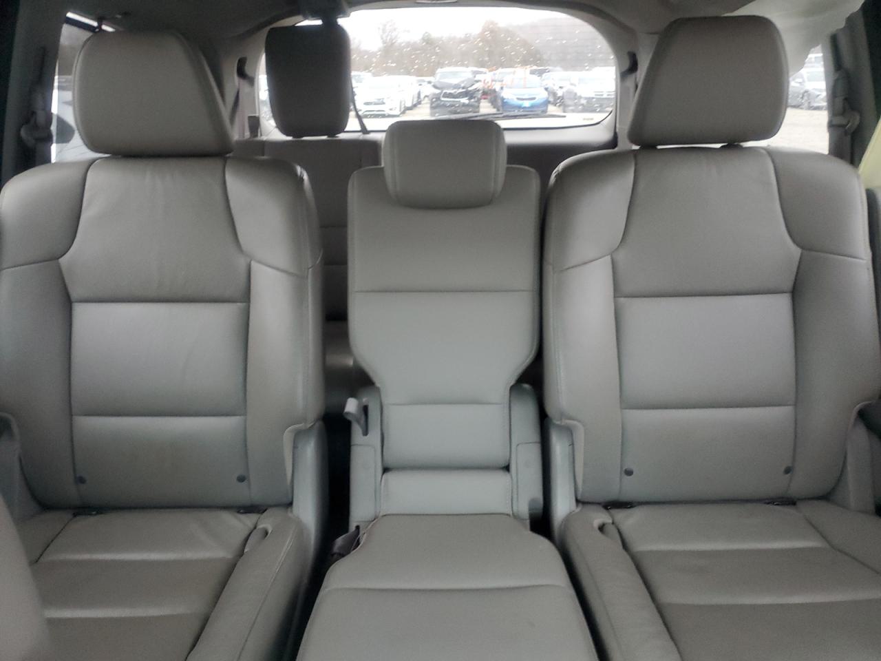 2016 Honda Odyssey - Image 10