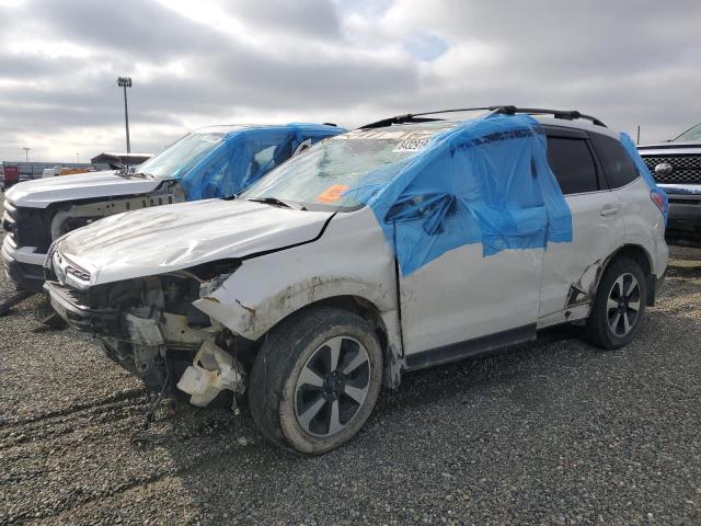  SUBARU FORESTER 2017 Biały