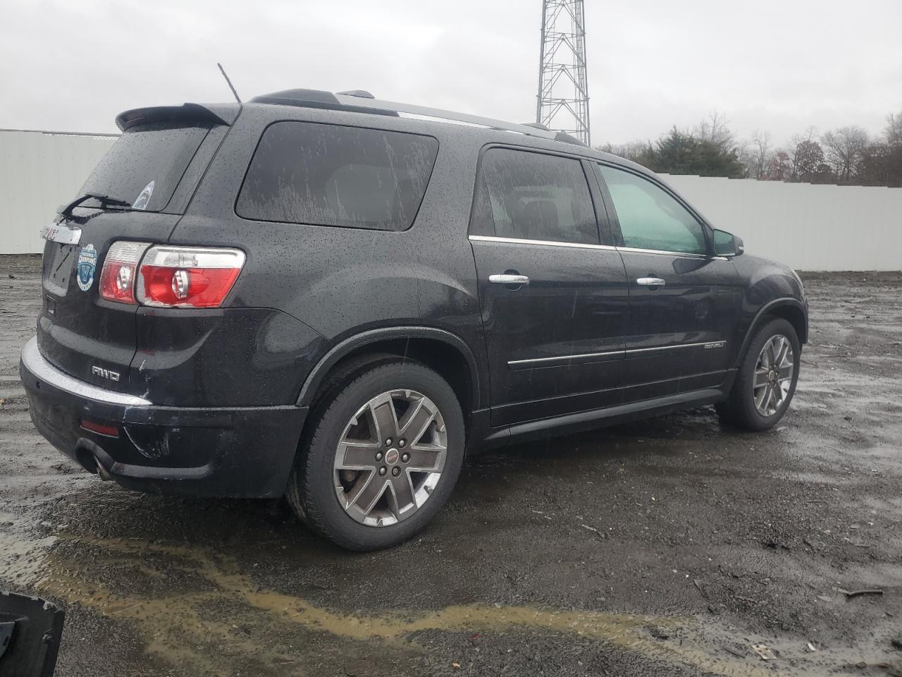 2012 GMC Acadia - Image 3