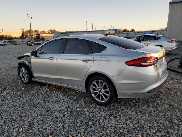  FORD FUSION 2017 Серебристый