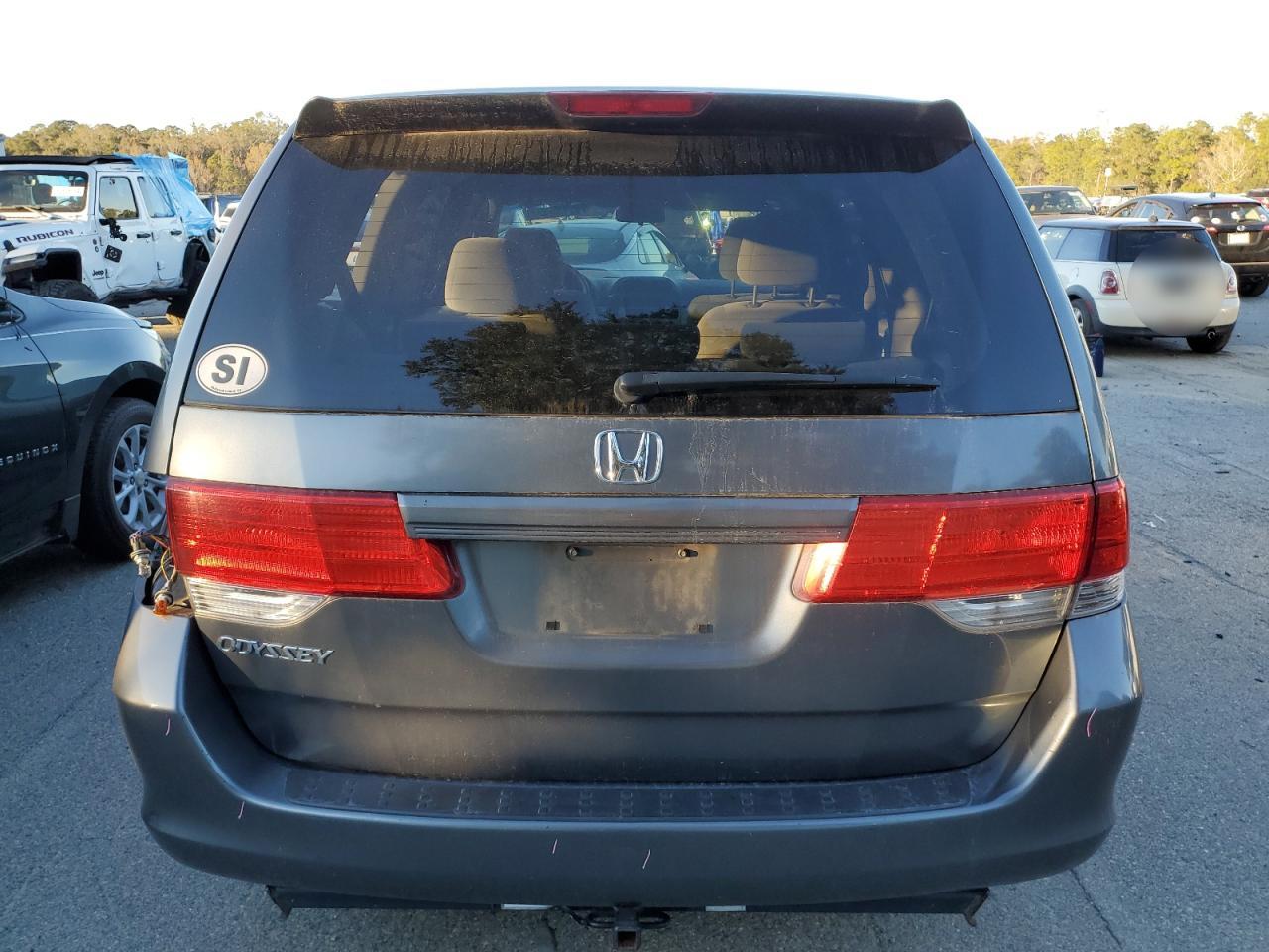 2010 Honda Odyssey - Image 6
