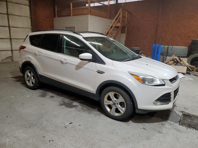  FORD ESCAPE 2016 Biały