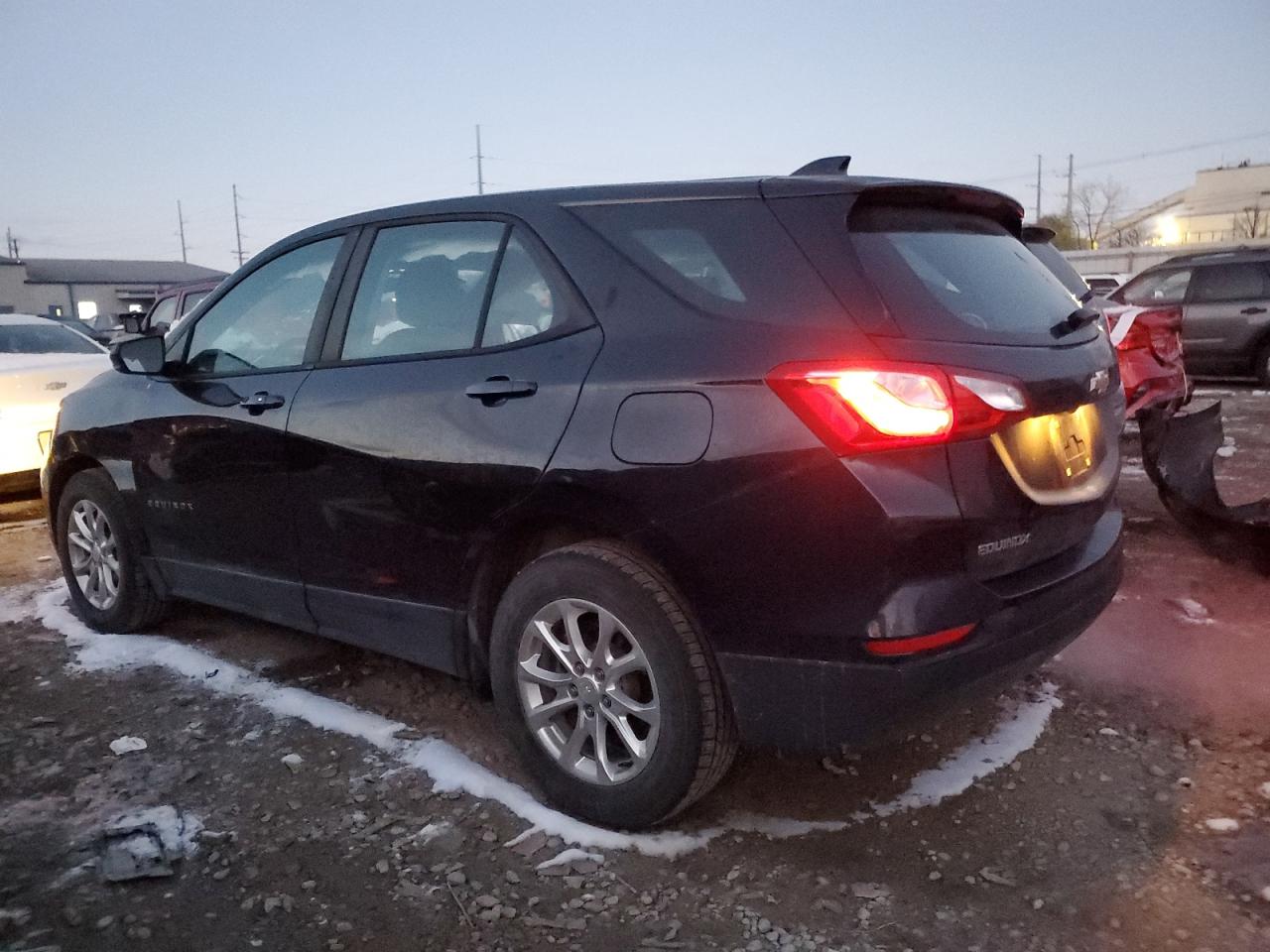 2020 Chevrolet Equinox - Image 2