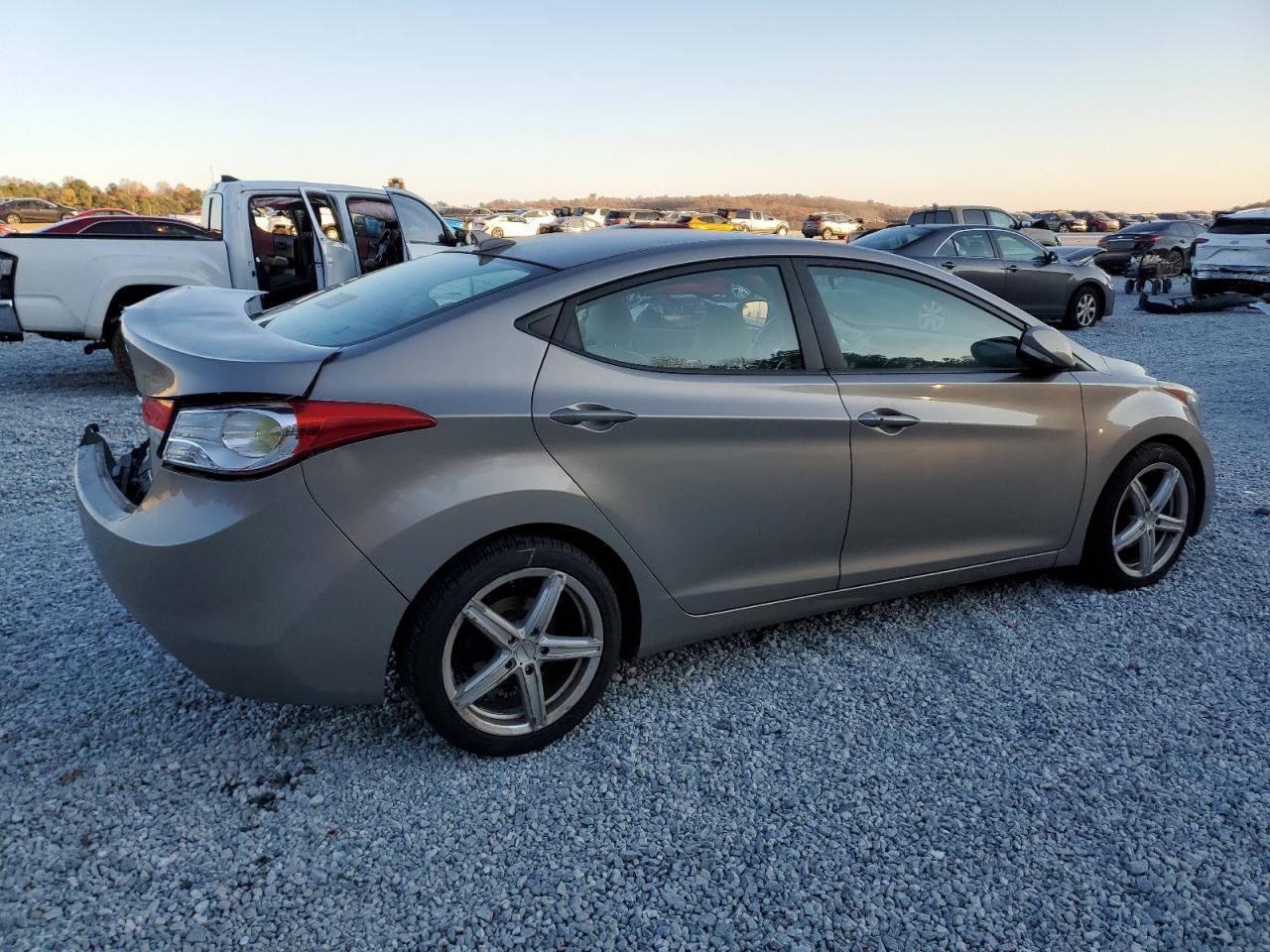 VIN 5NPDH4AE6DH175342 2013 HYUNDAI ELANTRA no.3