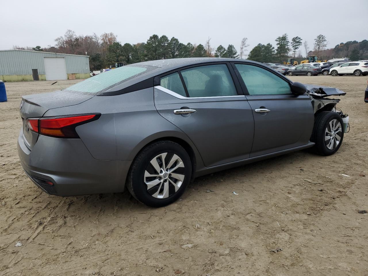 2024 Nissan Altima - Image 3
