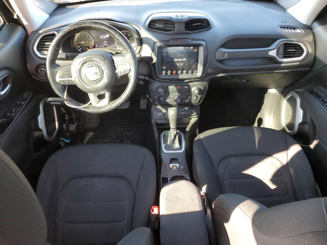 2018 Jeep Renegade - Image 8