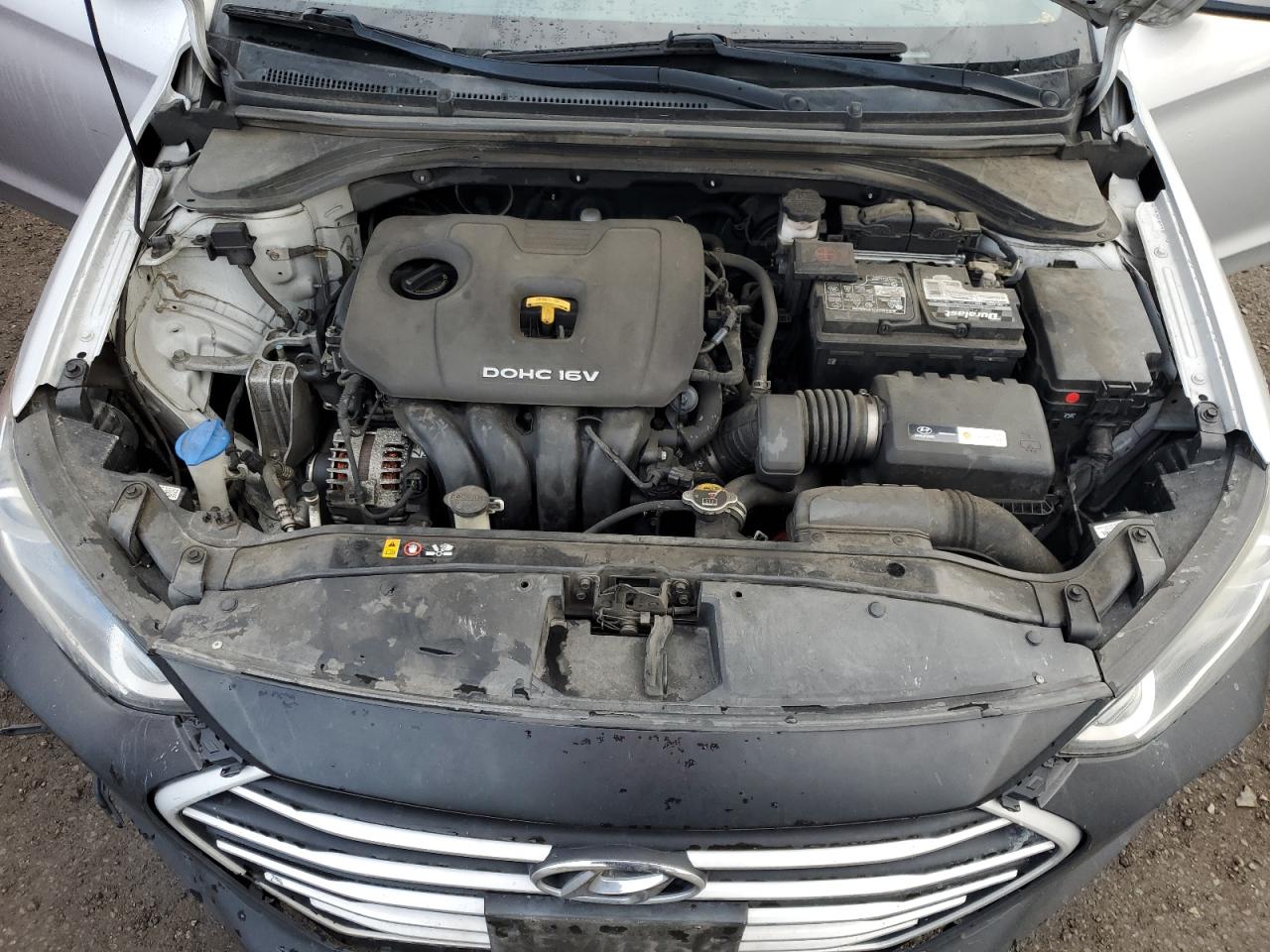 2018 Hyundai Elantra - Image 11