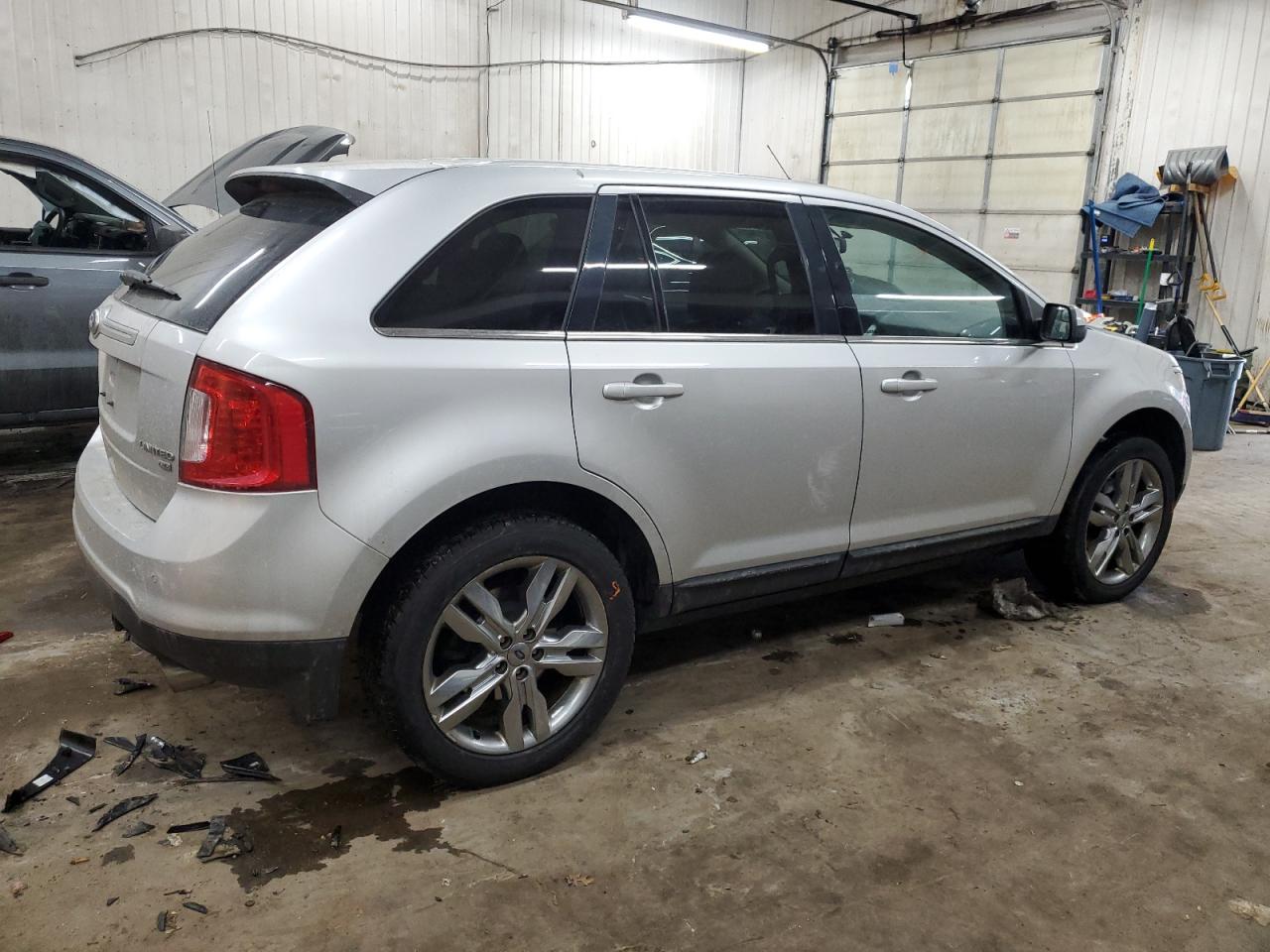 VIN 2FMDK4KC6DBC26702 2013 FORD EDGE no.3