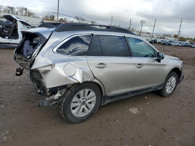  SUBARU OUTBACK 2018 Srebrny