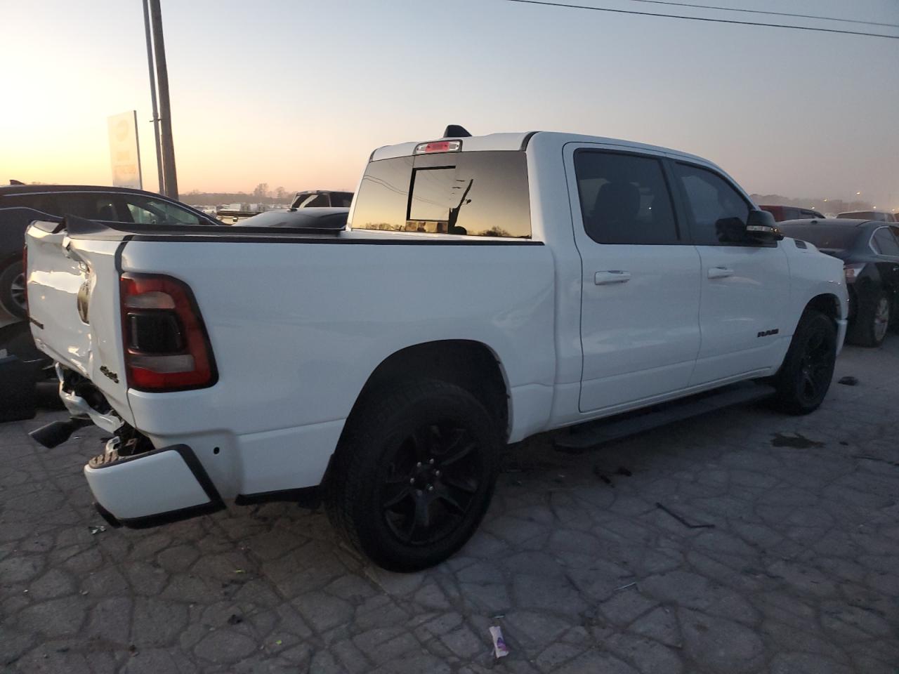 2021 RAM 1500 - Image 3