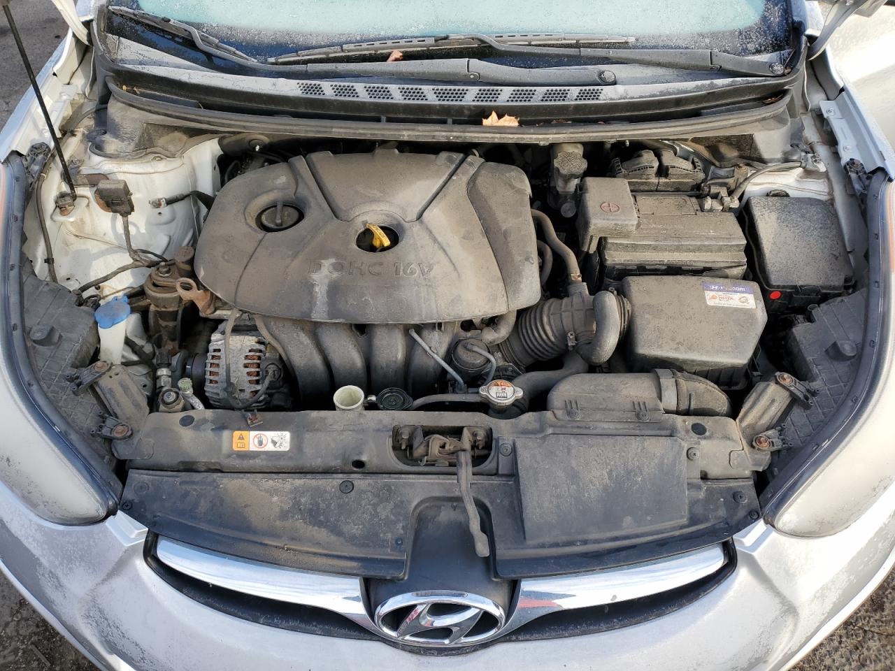2013 Hyundai Elantra - Image 11