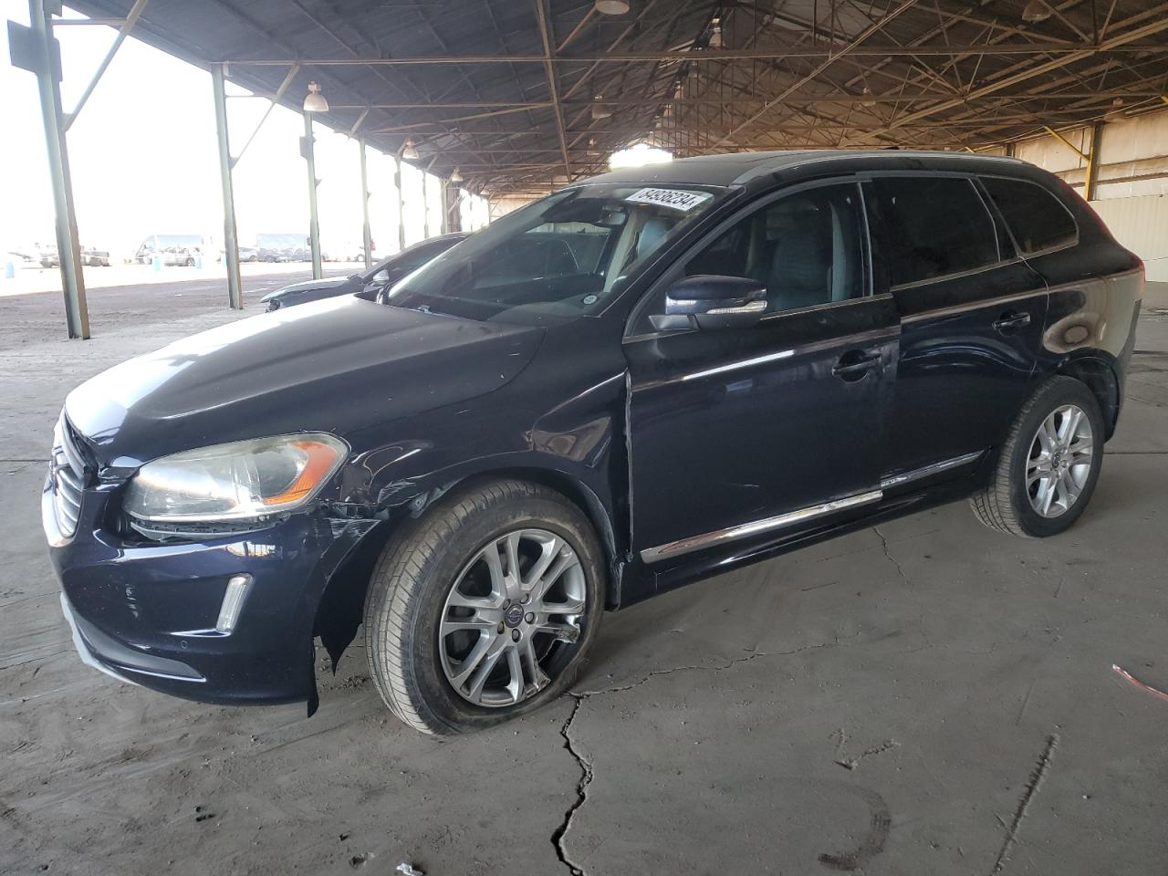 2016 Volvo Xc60 T5 Premier for Sale in Phoenix, AZ - Front End