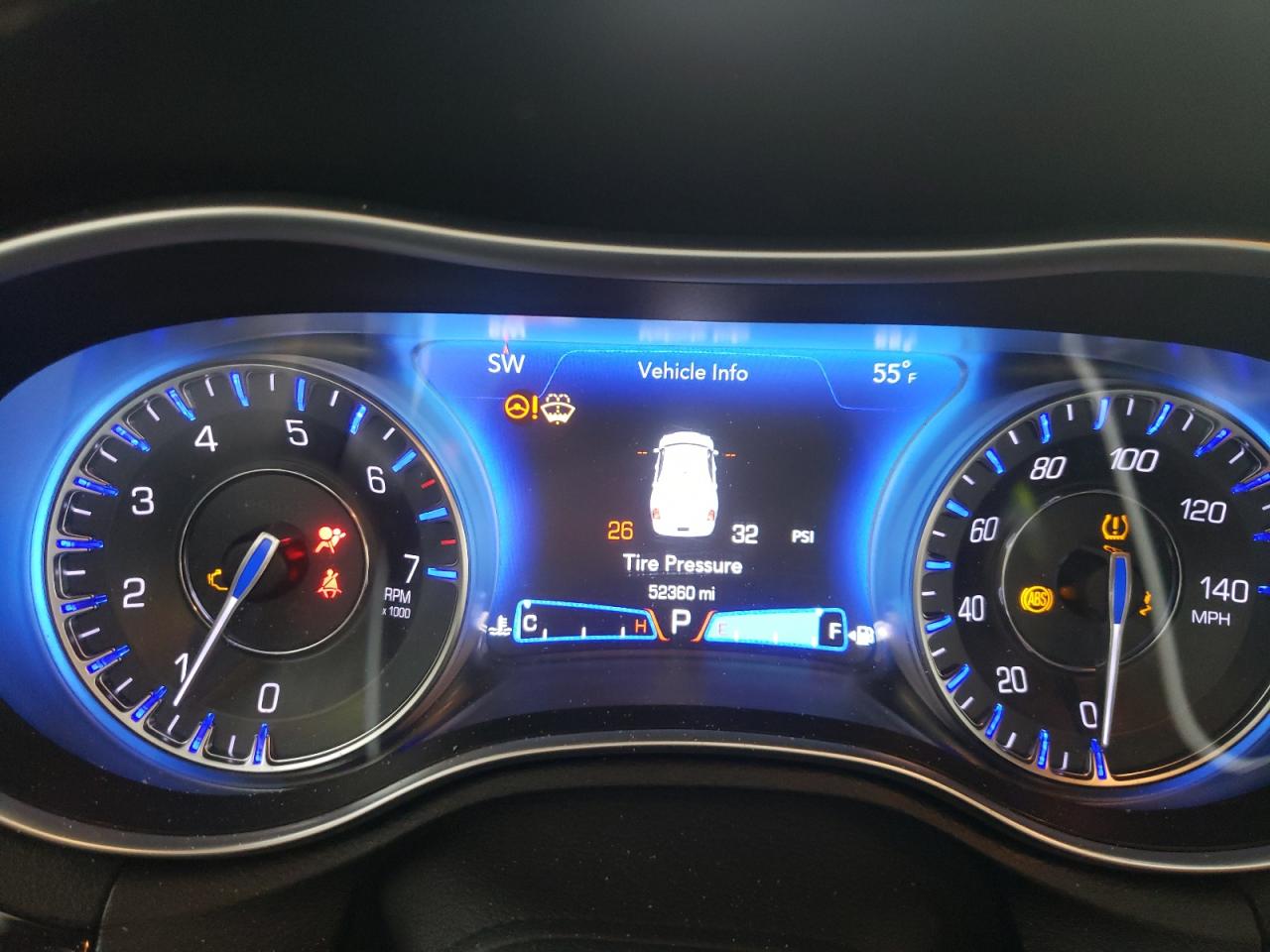 2021 Chrysler 300 - Image 9