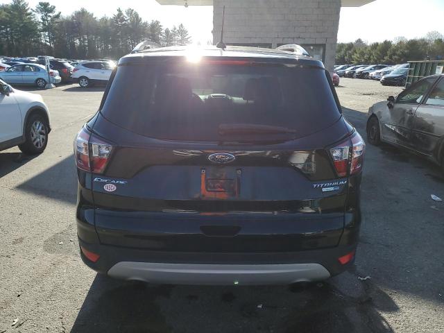  FORD ESCAPE 2017 Czarny