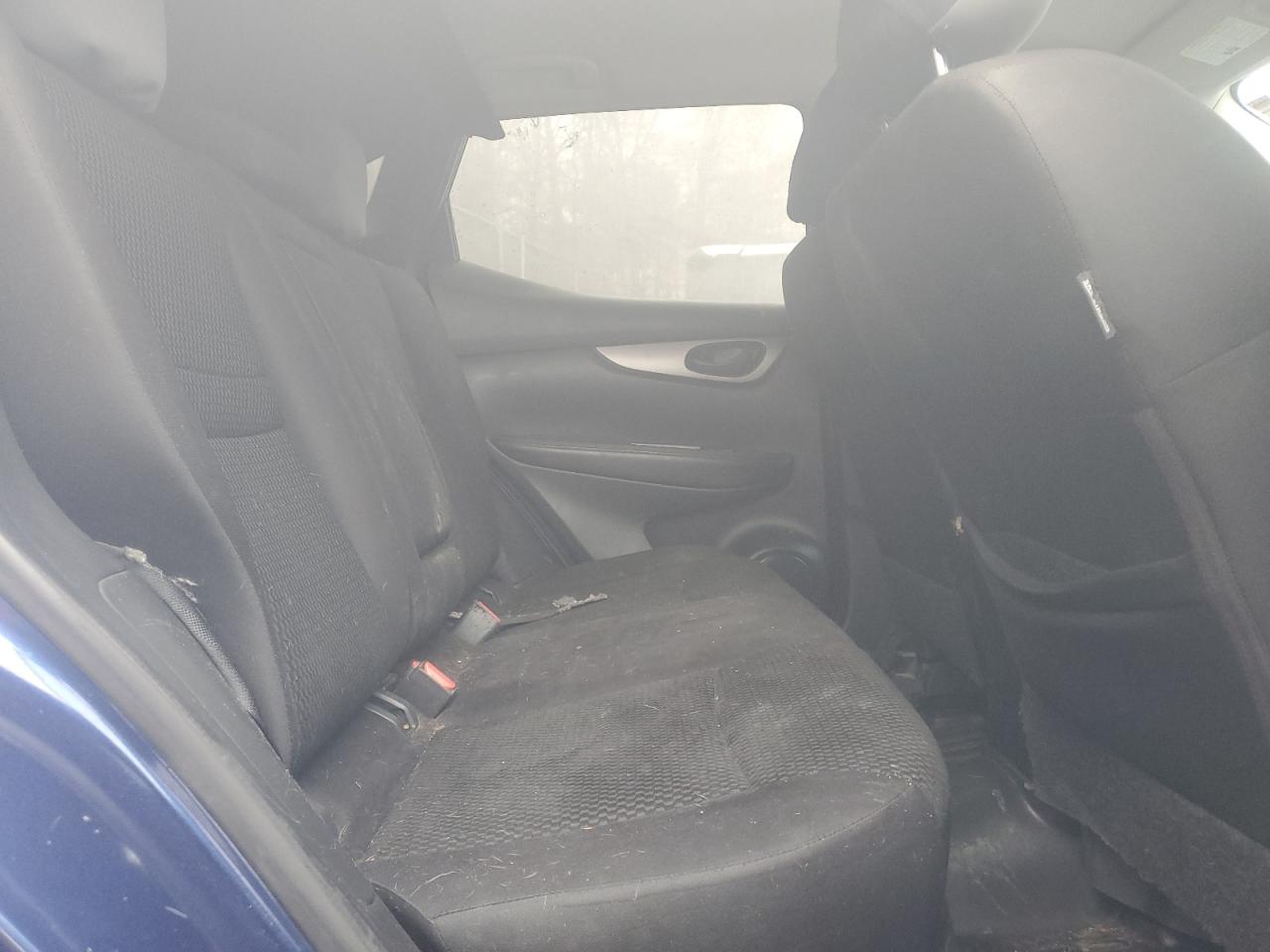 2019 Nissan Rogue - Image 10