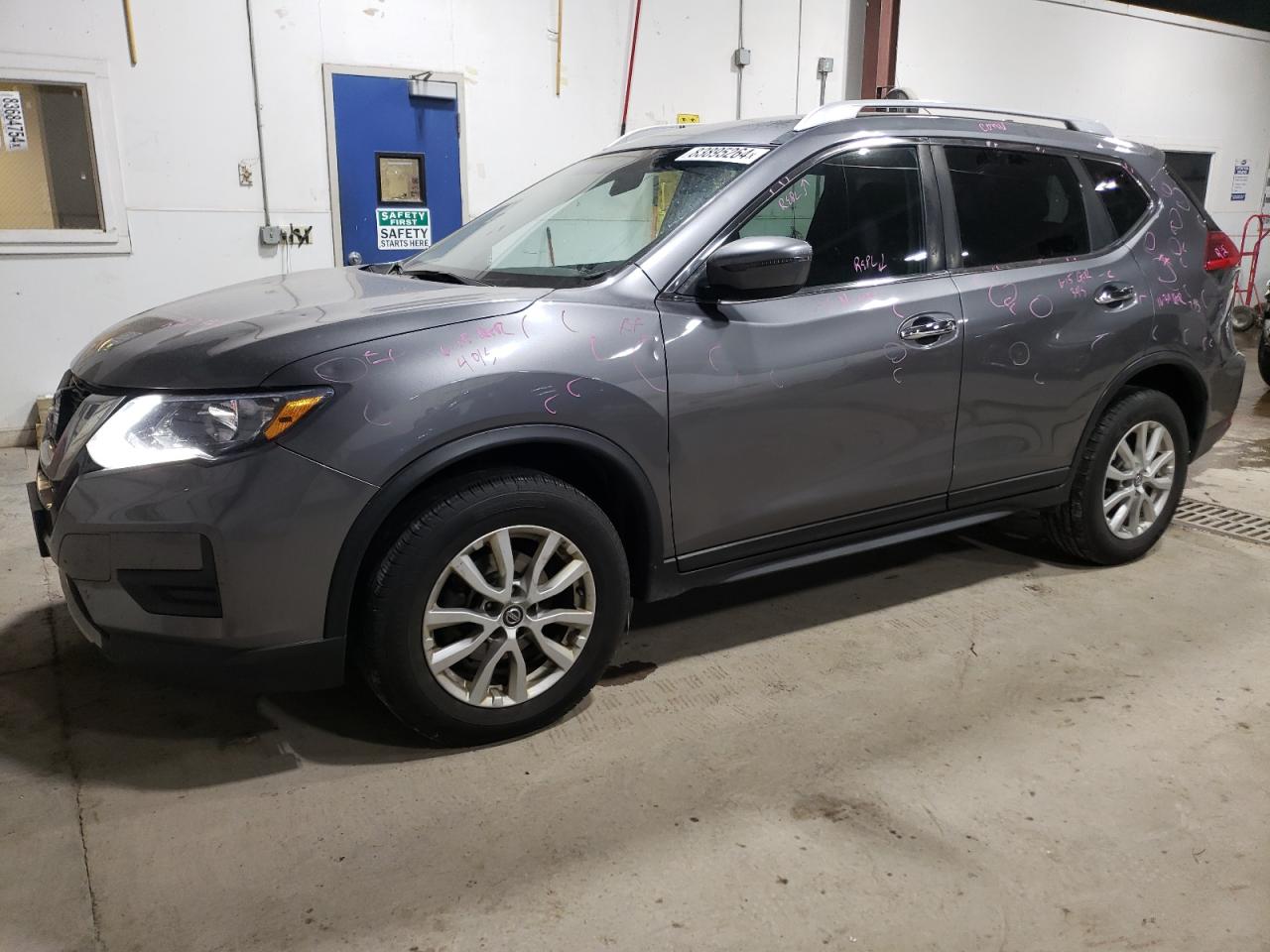 2017 Nissan Rogue - Image 1