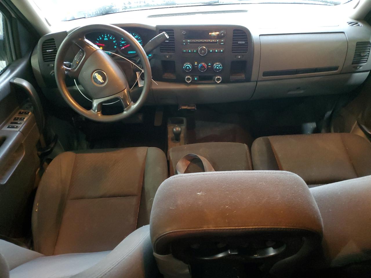 2011 Chevrolet Silverado - Image 8