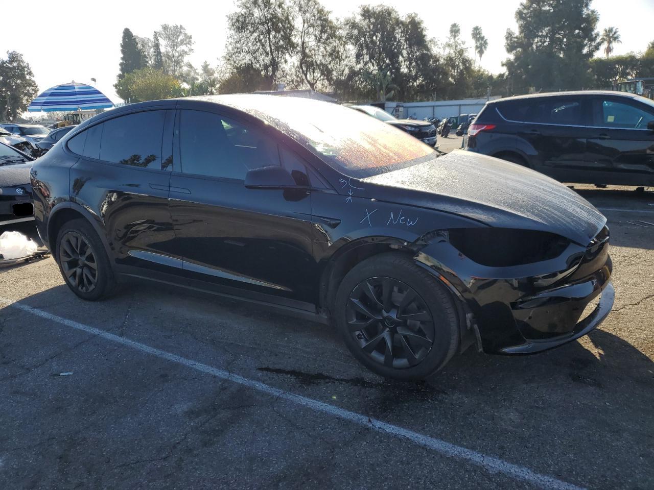 VIN 7SAXCBE5XNF362497 2022 TESLA MODEL X no.4