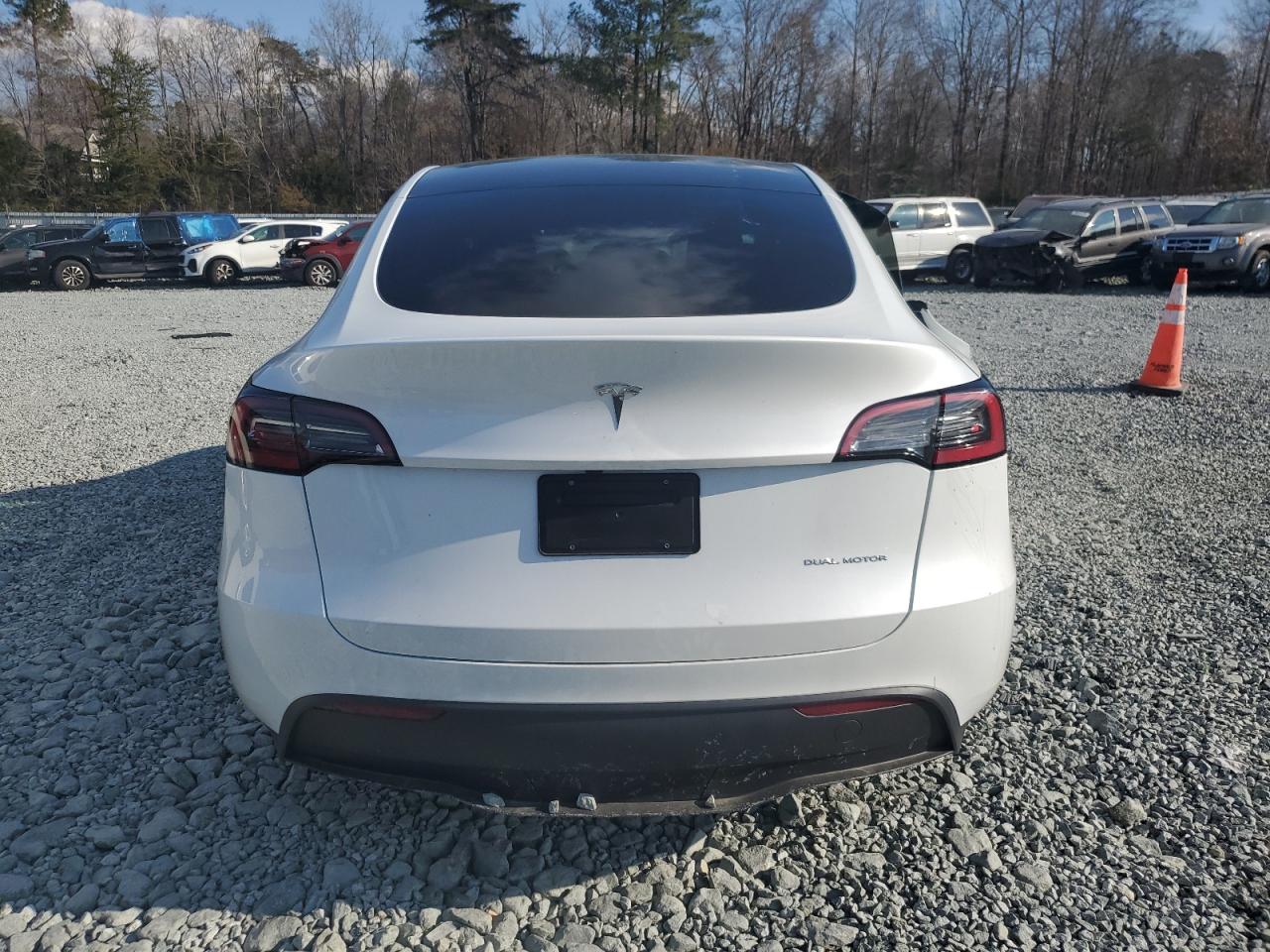 VIN 7SAYGDEE1RA332330 2024 TESLA MODEL Y no.6