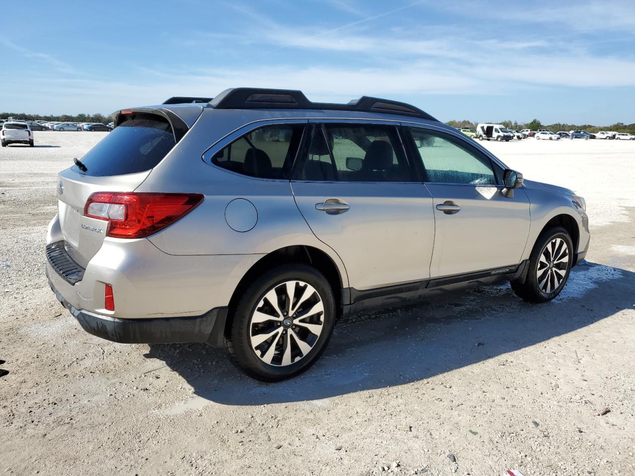 2015 Subaru Outback - Image 3