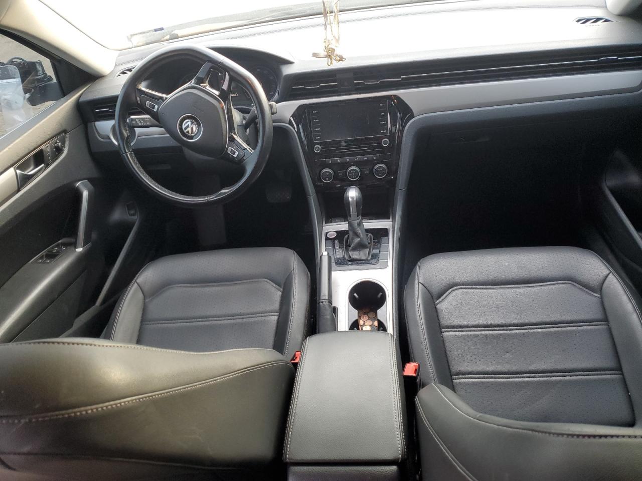 2020 Volkswagen Passat - Image 8