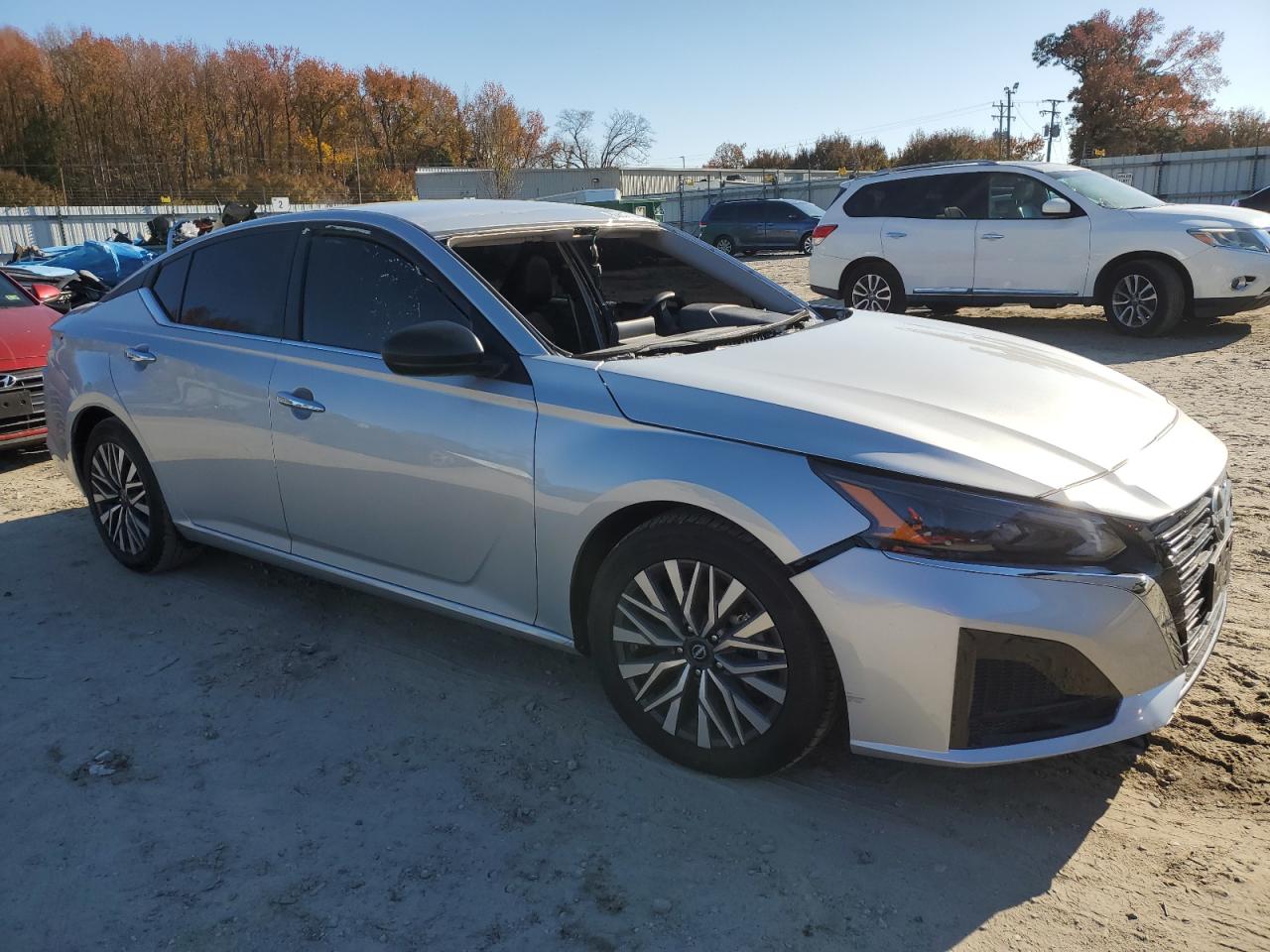 2024 Nissan Altima - Image 4