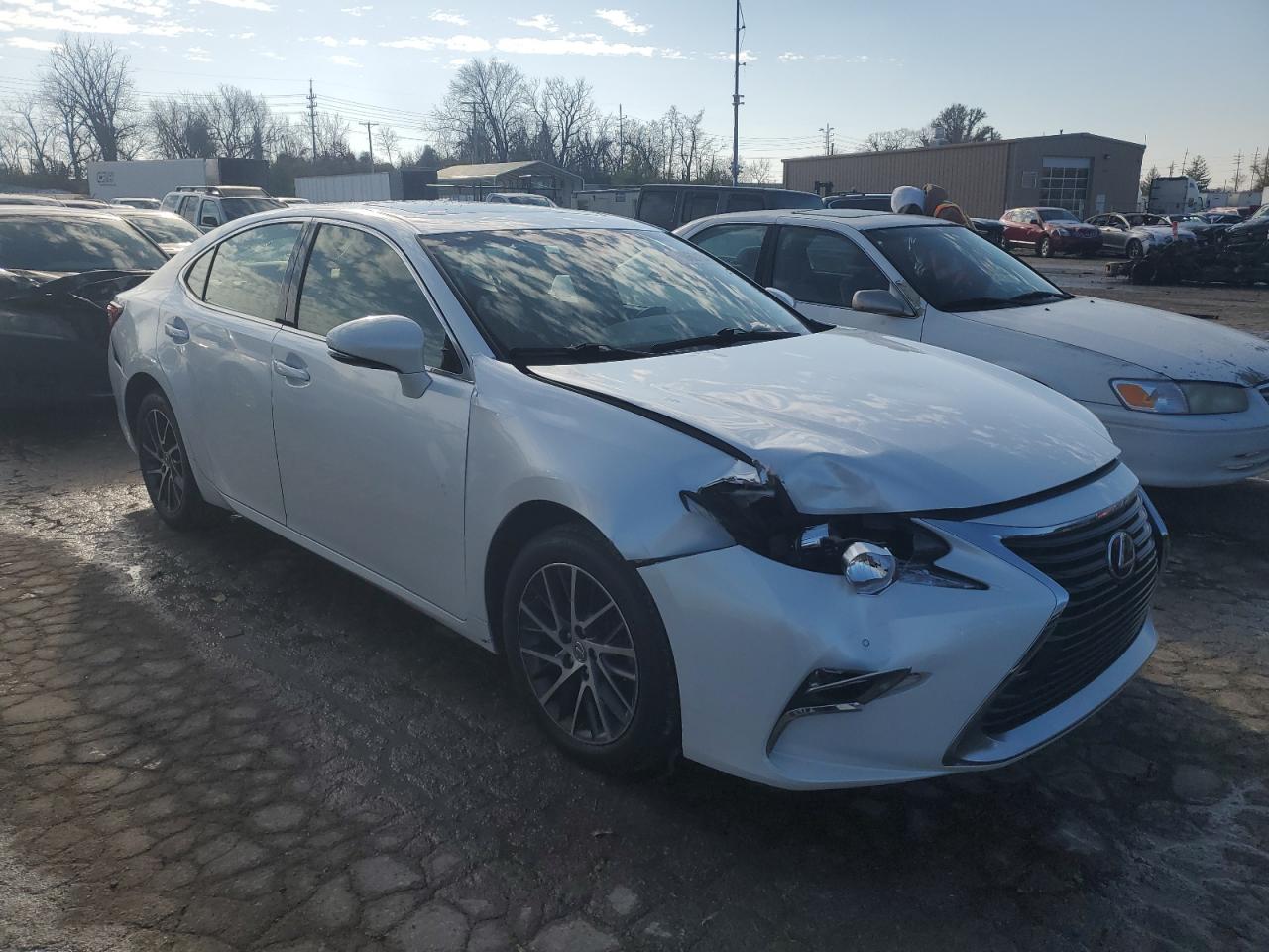 VIN JTHBK1GG5G2228651 2016 LEXUS ES350 no.4