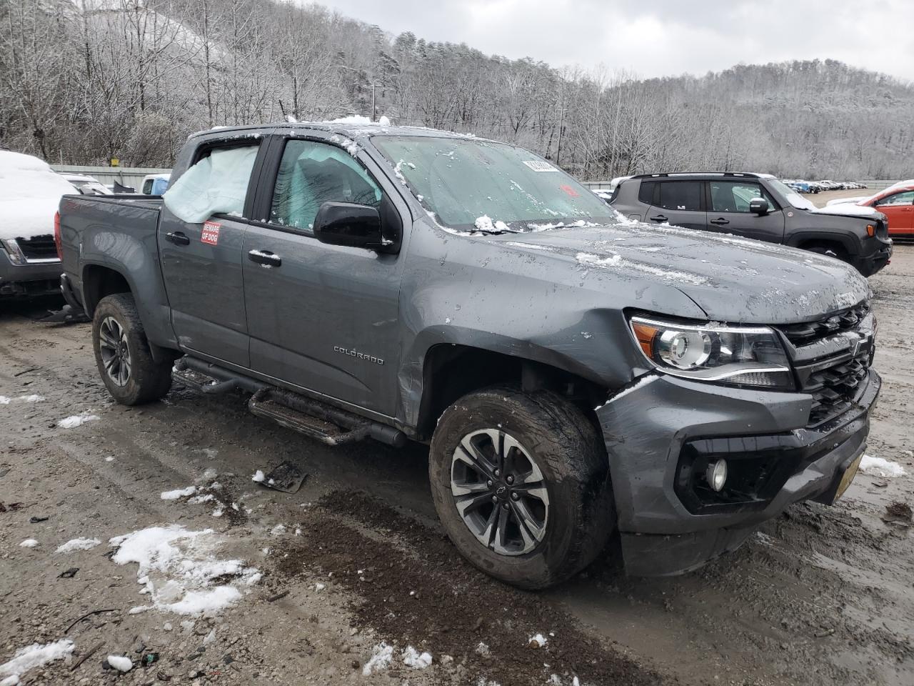 2022 Chevrolet Colorado - Image 4