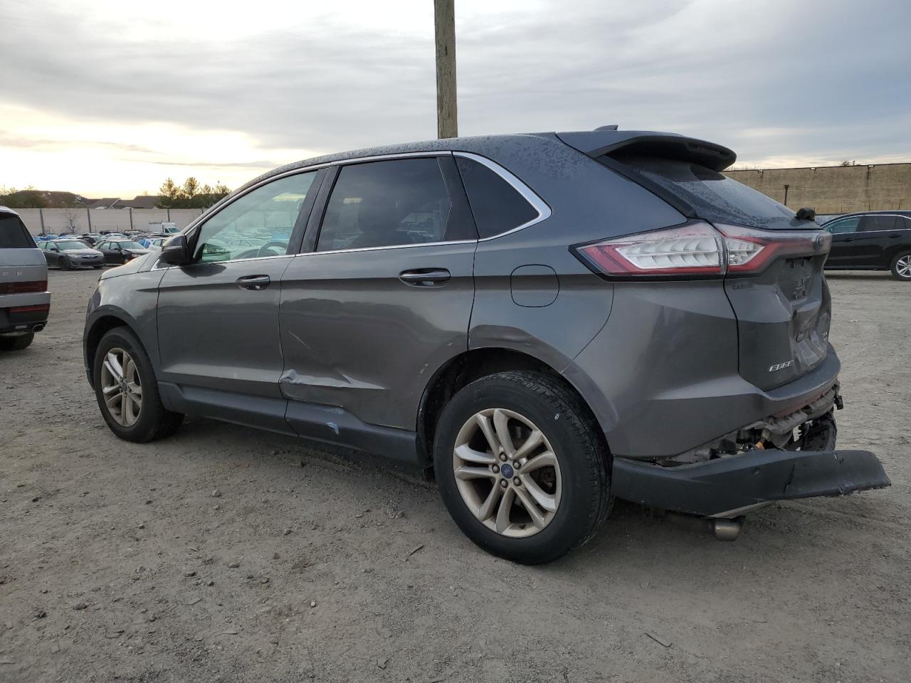 2016 Ford Edge - Image 2