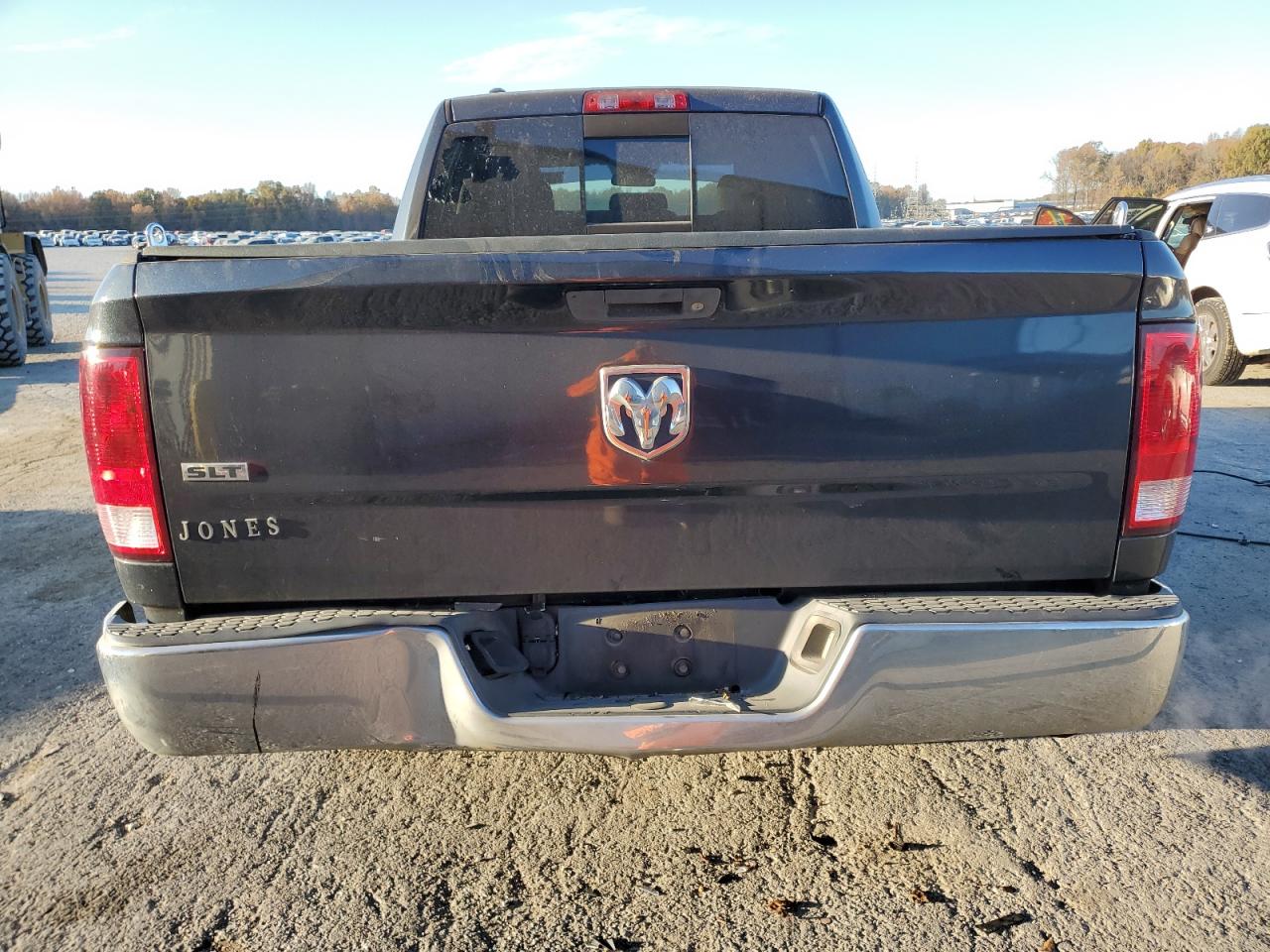 2017 RAM 1500 - Image 6
