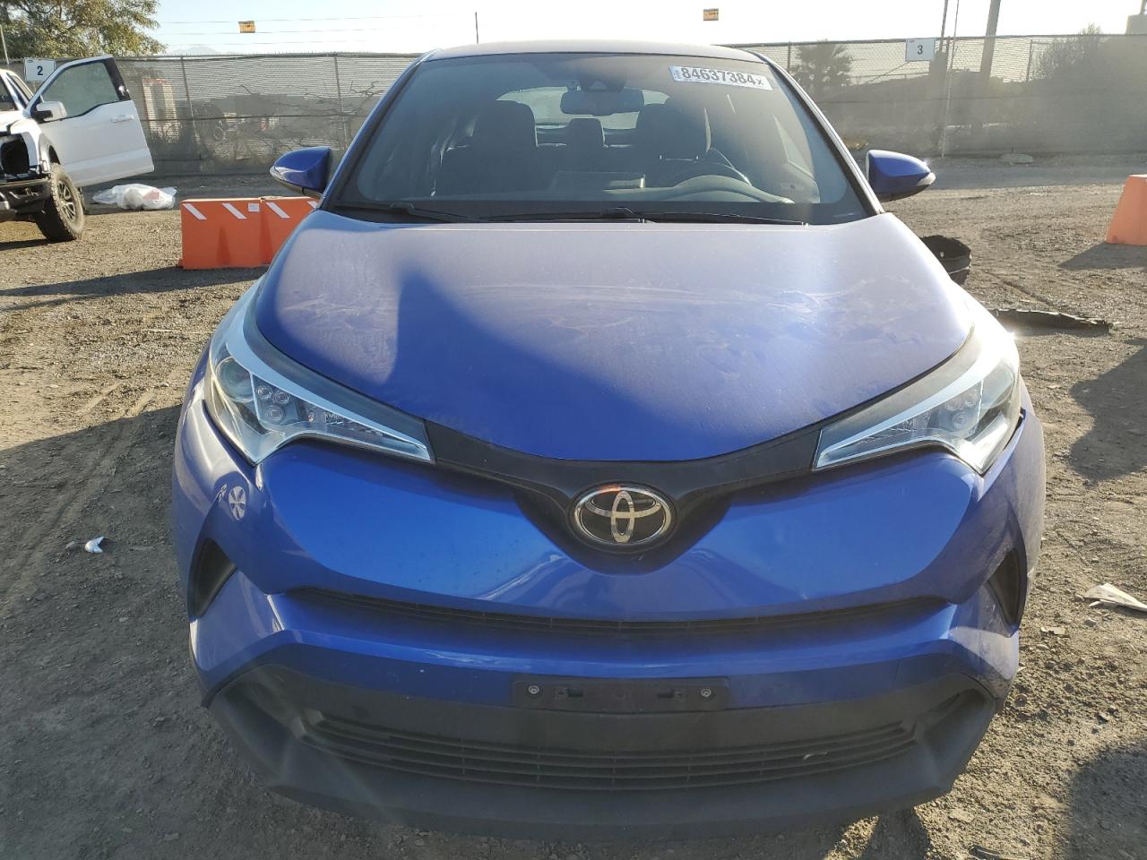 VIN NMTKHMBX8JR014485 2018 TOYOTA C-HR no.5