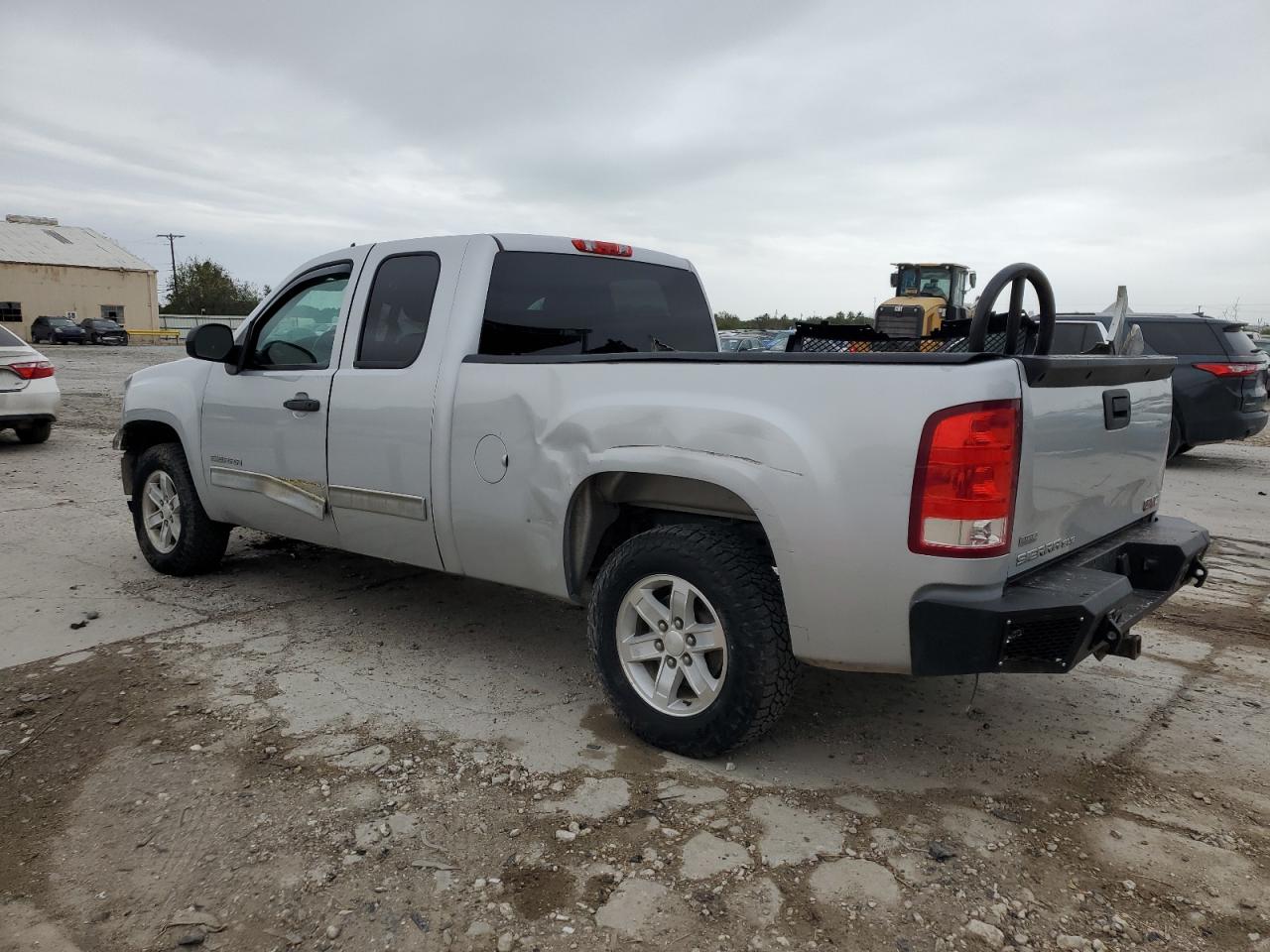 2012 GMC Sierra - Image 2