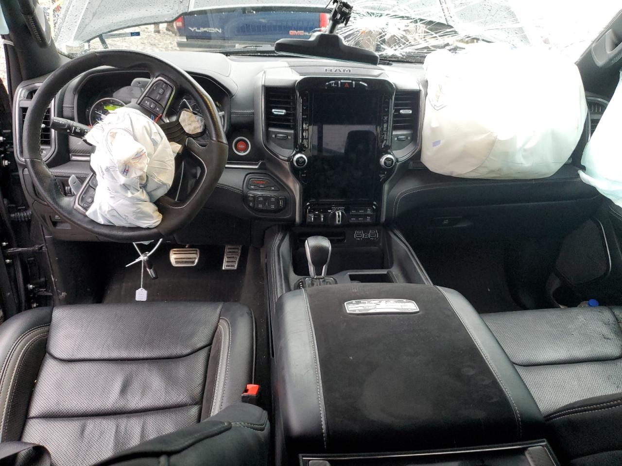 2022 RAM 1500 - Image 8