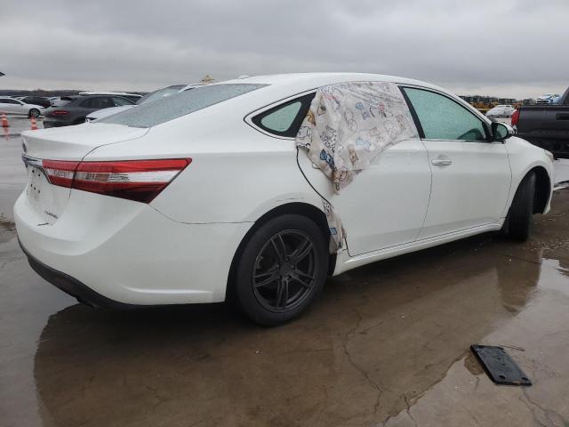 Sedans TOYOTA AVALON 2013 White