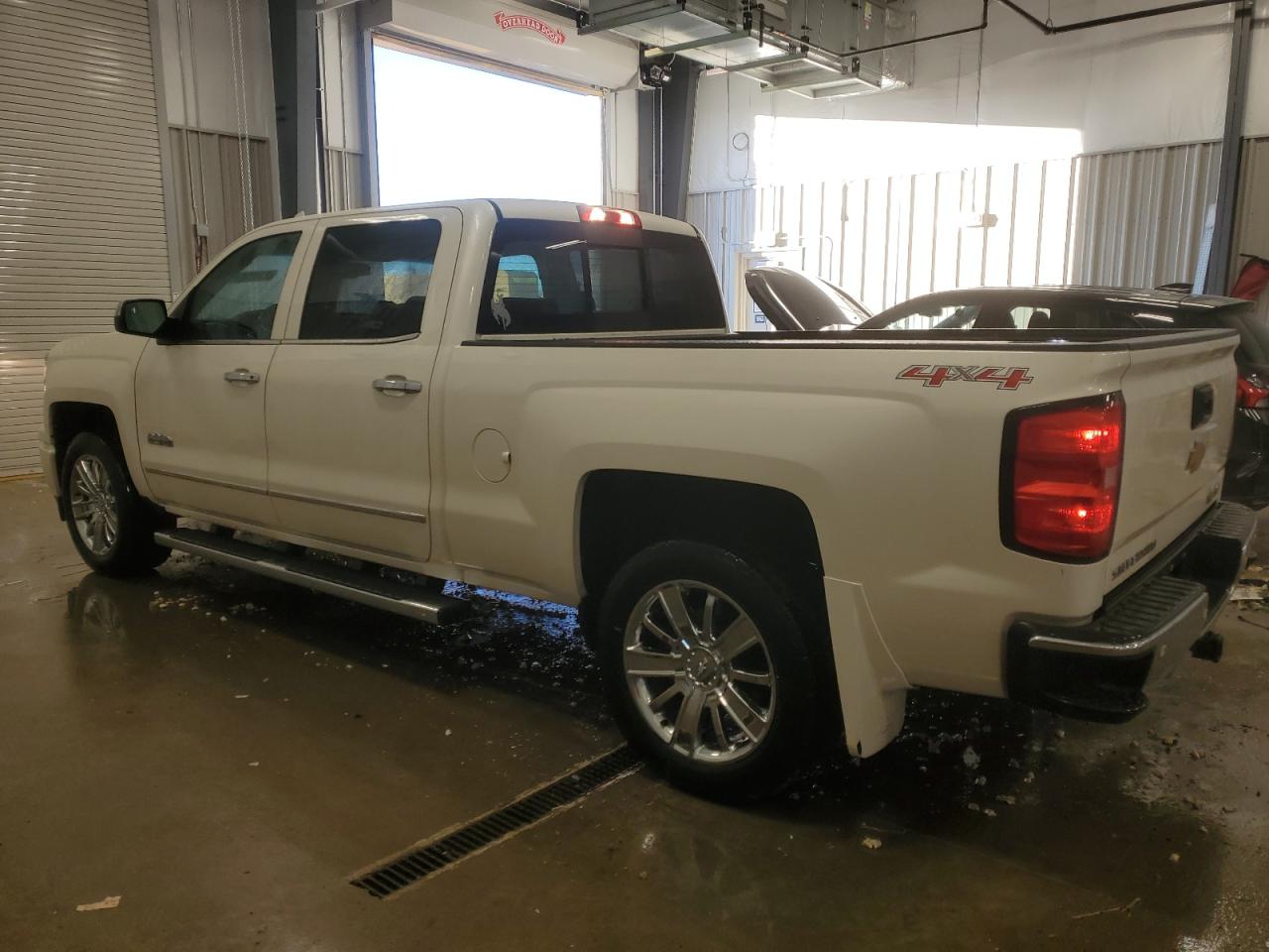 2015 Chevrolet Silverado - Image 2
