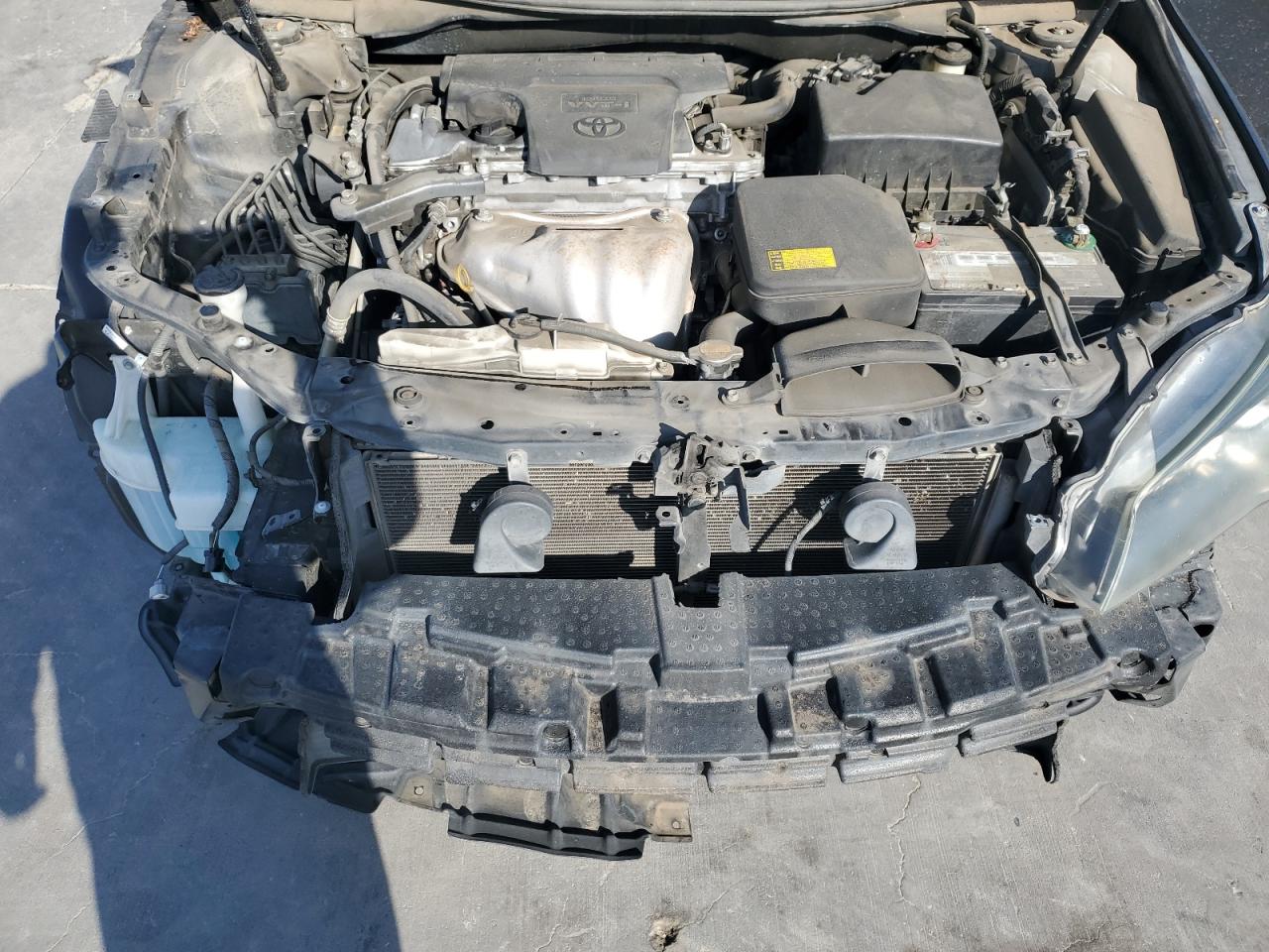 2015 Toyota Camry - Image 11