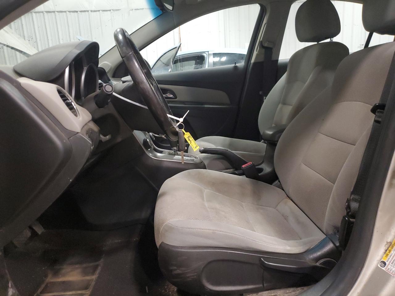2014 Chevrolet Cruze - Image 7